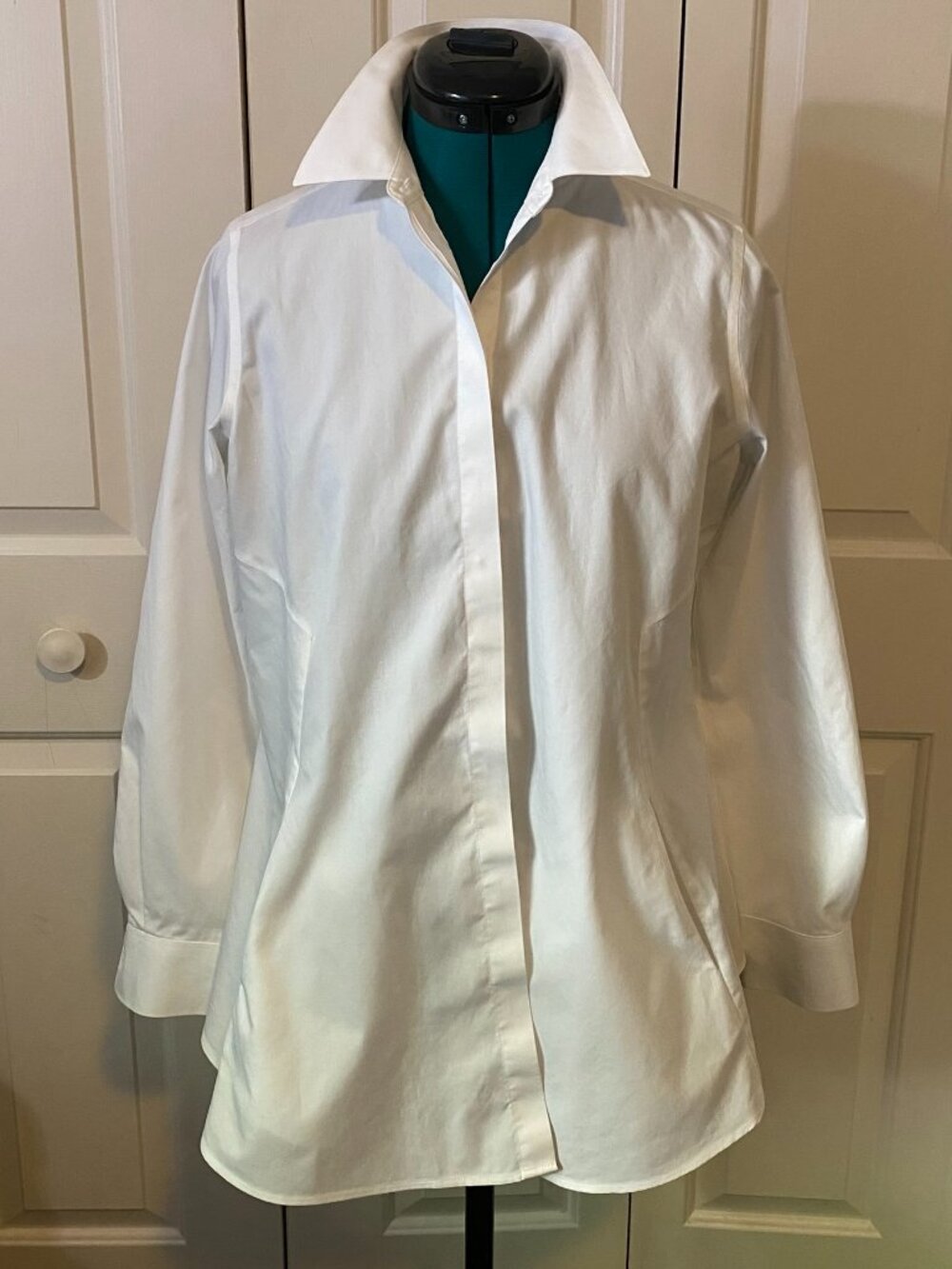 Foxcroft Structured Button-Down Shirt with side pockets